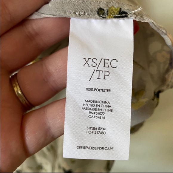 - Cabi | Matinee Floral Blouse - Picture 6 of 8